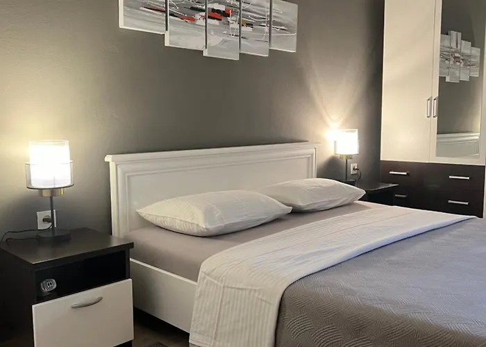 Apartments Sanda
