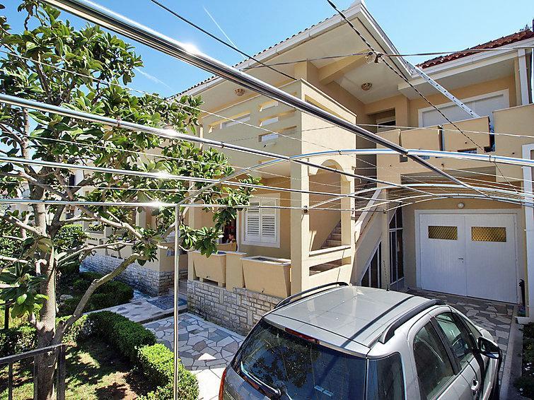 Apartment Sanda *